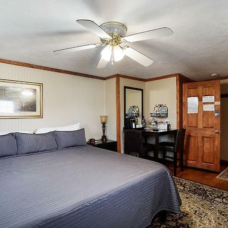 Hocking Hills Inn โลแกน ภายนอก รูปภาพ